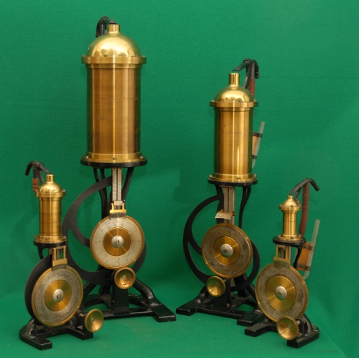 Foto: 2 - Serie di variatore di suoni di Stern. Serie di variatore di suoni di Stern.